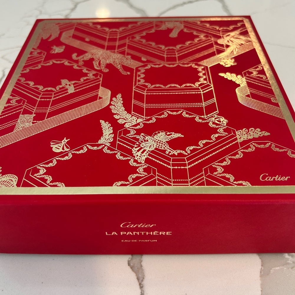 Cartier La Panthère Fragrance Gift Trio in Red and Gold - Picture 3 of 5